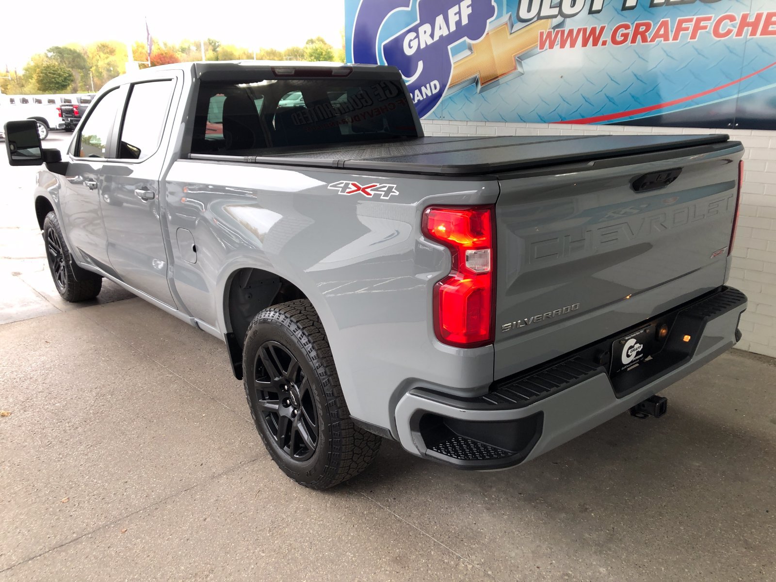 Used 2025 Chevrolet Silverado 1500 RST AWD/4WD image 6