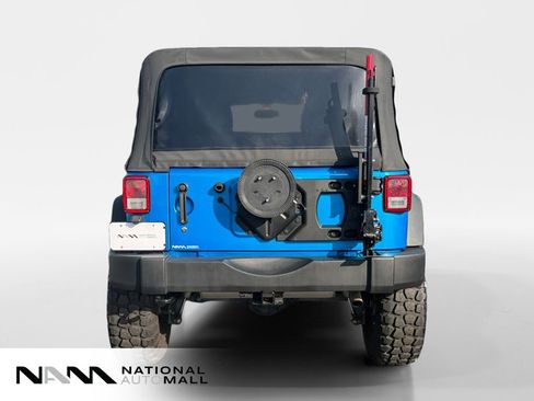 Used 2016 Jeep Wrangler Unlimited Sport w/ Quick Order Package 24S AWD/4WD image 4