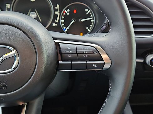 Used 2025 MAZDA MAZDA3 s image 18