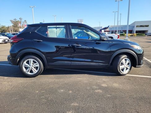 Used 2024 Nissan Kicks S FWD image 3