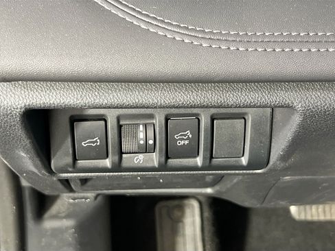 Used 2023 Subaru Outback Limited AWD/4WD image 10