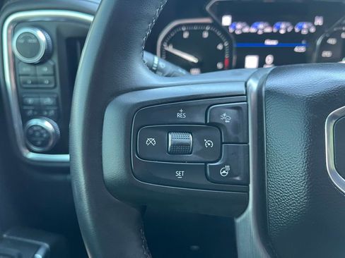 Used 2023 GMC Sierra 3500 Denali image 32