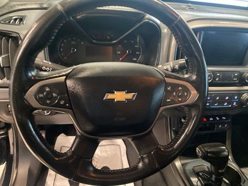 Used 2019 Chevrolet Colorado Z71 w/ Z71 Midnight Edition AWD/4WD image 12