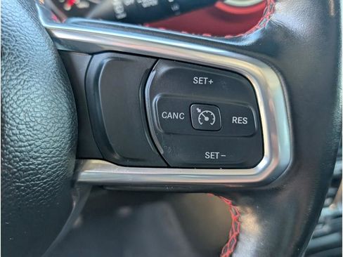 Used 2022 Jeep Wrangler Rubicon w/ Cold Weather Group image 15