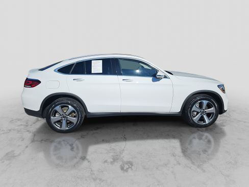 Certified 2023 Mercedes-Benz GLC 300 4MATIC Coupe image 5