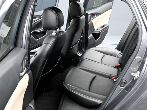 Used 2019 Honda Civic EX image 10
