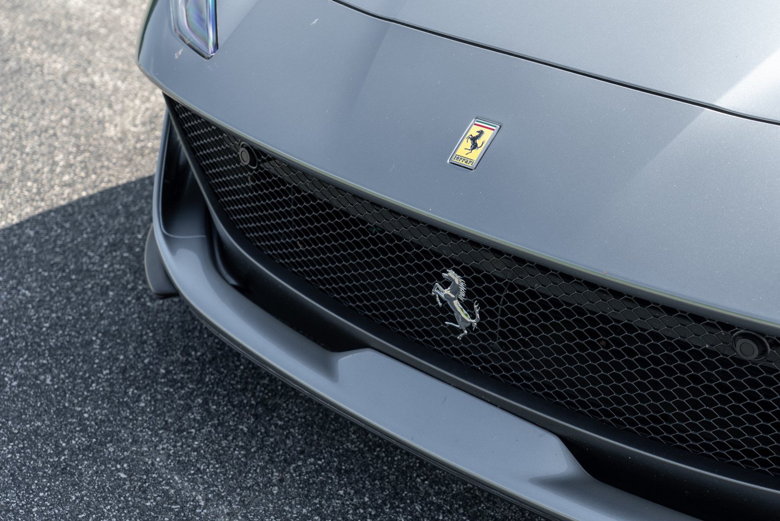 Used 2020 Ferrari 812 Superfast RWD image 27