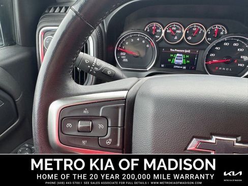 Used 2020 Chevrolet Silverado 1500 RST image 21