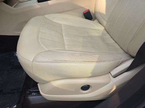 Certified 2018 Mercedes-Benz GLE 350 4MATIC image 27