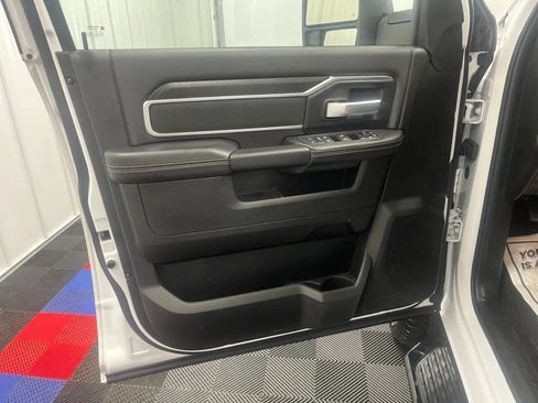 Used 2025 RAM 2500 Big Horn AWD/4WD image 19