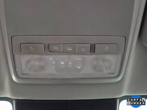 Used 2019 Chevrolet Trax LT w/ LT Convenience Package image 21