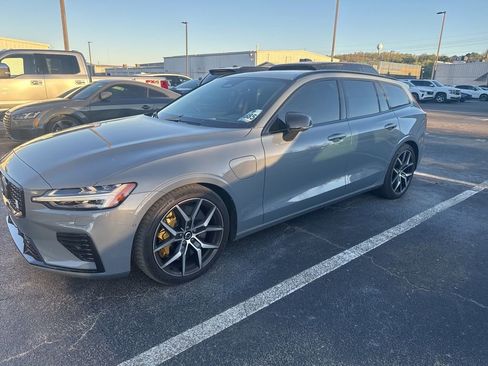 Used 2024 Volvo V60 T8 Polestar image 1