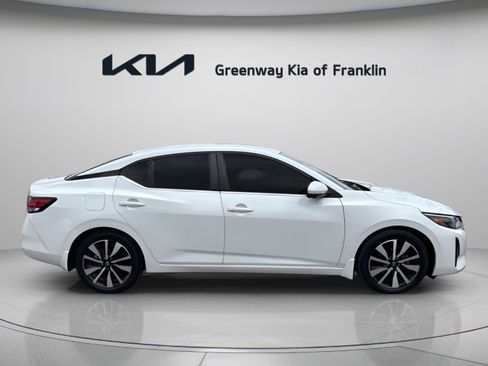 Used 2024 Nissan Sentra SV w/ SV Premium Package FWD image 8
