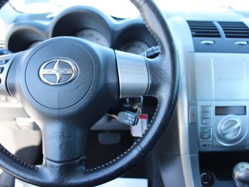 Used 2006 Scion tC image 17