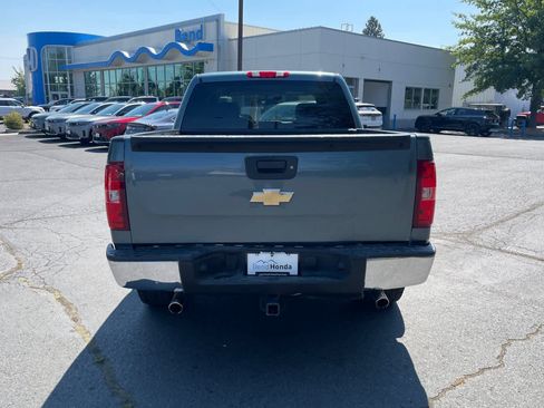 Used 2011 Chevrolet Silverado 1500 LT w/ All-Star Edition AWD/4WD image 4