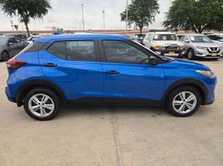 Used 2022 Nissan Kicks S FWD video 2