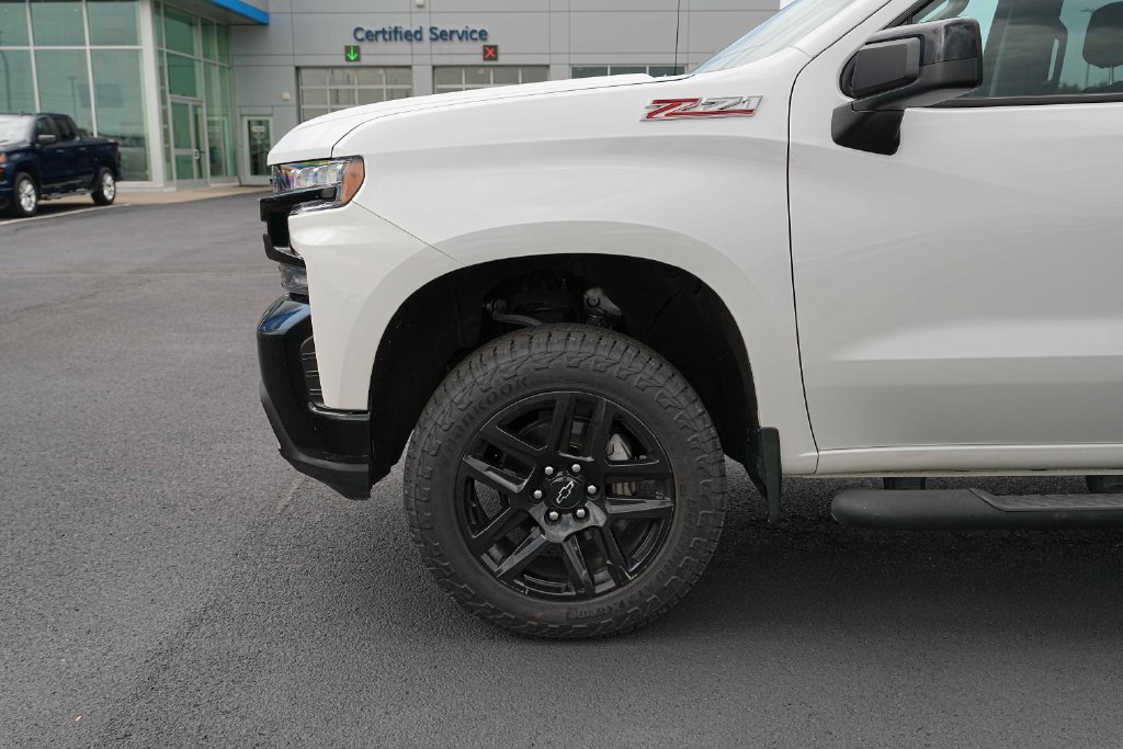 Used 2021 Chevrolet Silverado 1500 LT Trail Boss w/ Bed Protection Package AWD/4WD image 13