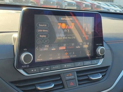 Used 2022 Nissan Altima 2.0 SR image 29