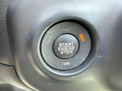 Used 2021 Jeep Wrangler Unlimited Rubicon AWD/4WD image 21