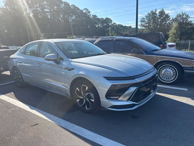 Used 2024 Hyundai Sonata SEL FWD image 1
