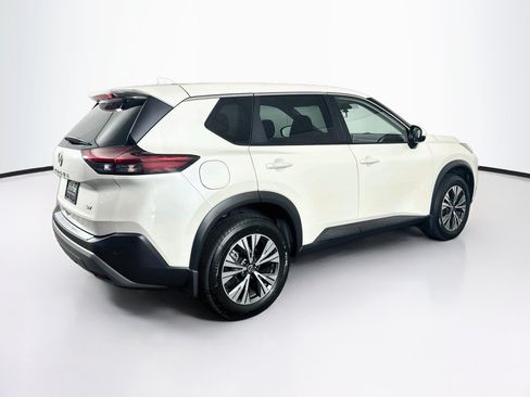 Used 2022 Nissan Rogue SV FWD image 9