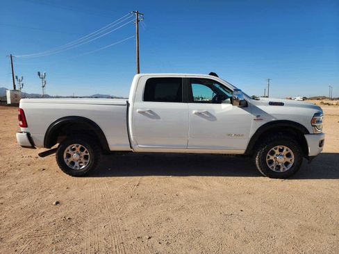 Used 2024 RAM 2500 Laramie AWD/4WD image 4