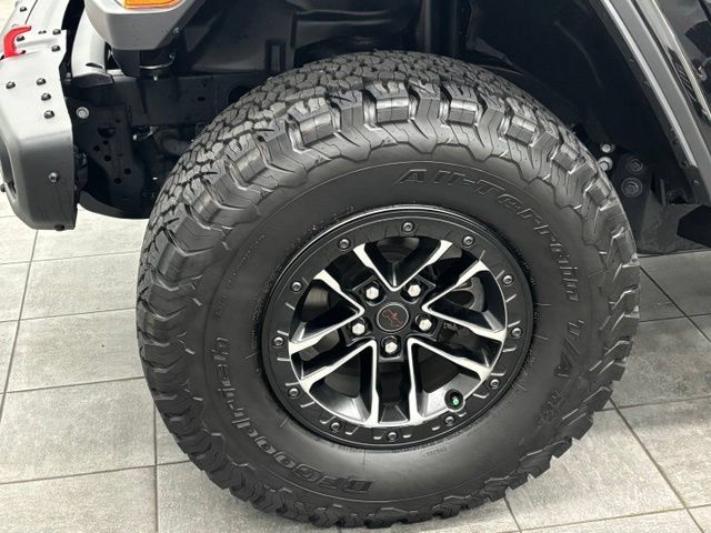 Used 2026 Jeep Wrangler Unlimited Rubicon AWD/4WD image 6