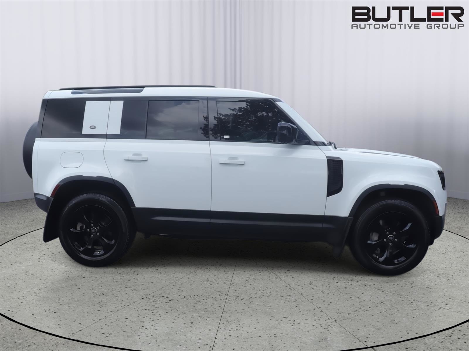 Used 2020 Land Rover Defender 110 HSE AWD/4WD image 8