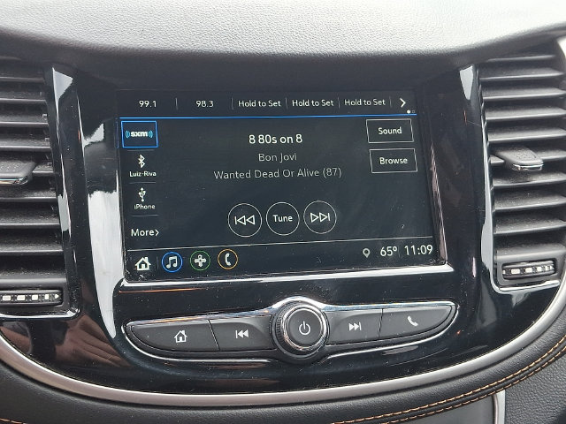 Used 2019 Chevrolet Trax LT w/ LT Convenience Package AWD/4WD image 9
