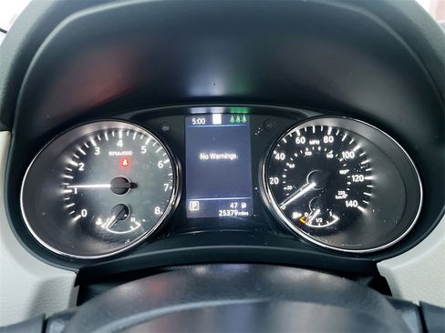 Used 2022 Nissan Rogue Sport SL image 12