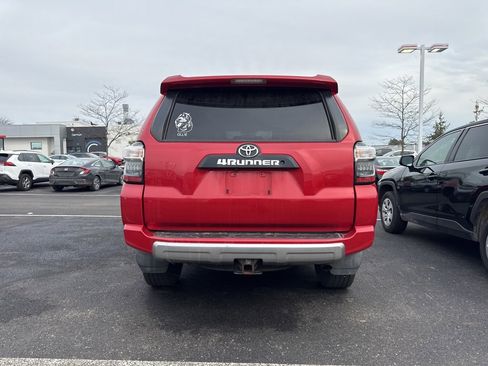 Used 2017 Toyota 4Runner TRD Off-Road Premium image 8