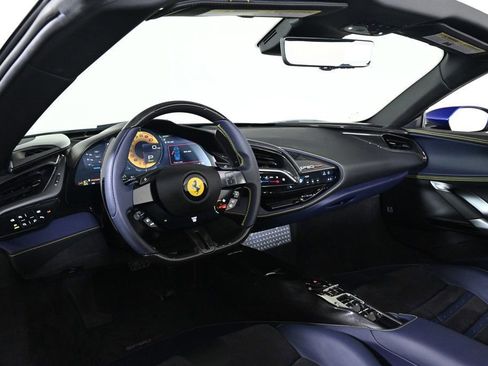 Used 2022 Ferrari SF90 Spider image 3