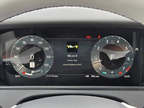 New 2026 Land Rover Range Rover Velar Dynamic SE image 11