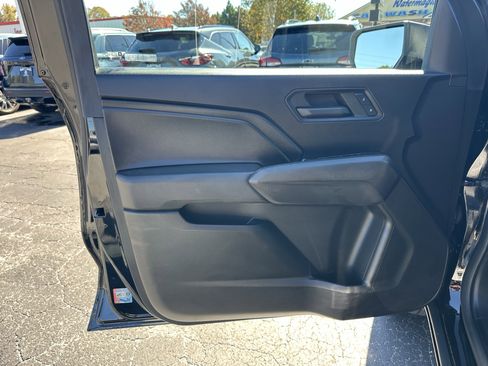 Certified 2023 Chevrolet Colorado W/T w/ WT Convenience Package image 11