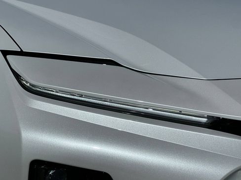 New 2026 Toyota Crown Signia AWD/4WD image 31