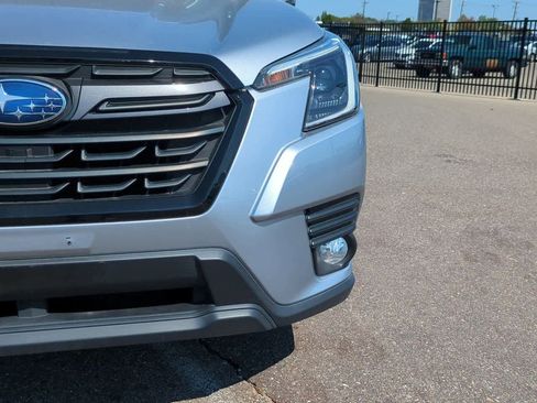 Used 2022 Subaru Forester Limited w/ Popular Package #2 image 10
