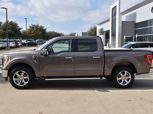 Certified 2022 Ford F150 XLT w/ Equipment Group 302A High image 12