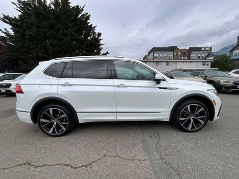 Used 2022 Volkswagen Tiguan SEL R-Line AWD/4WD image 8
