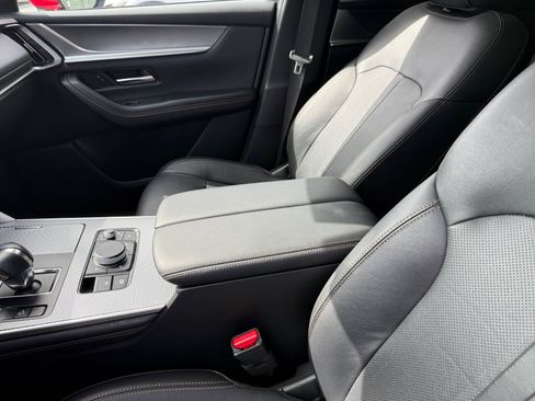 Certified 2024 MAZDA CX-90 Plug-In Hybrid w/ Preferred AWD/4WD image 14