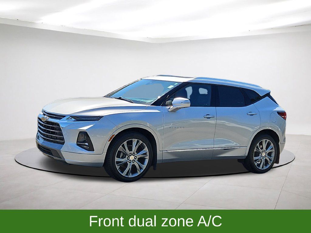 Used 2019 Chevrolet Blazer Premier w/ Sun and Wheels Package AWD/4WD image 3