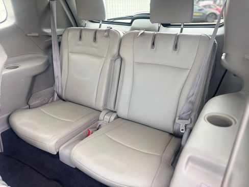 Used 2013 Toyota Highlander Limited image 21