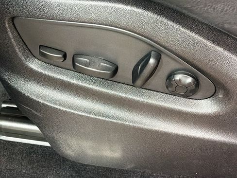 Certified 2023 Porsche Cayenne Platinum Edition AWD/4WD image 25