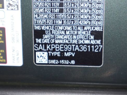 New 2026 Land Rover Range Rover Long Wheelbase SE AWD/4WD image 27