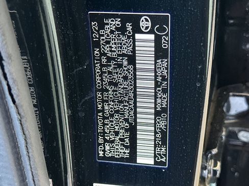 Used 2024 Toyota Prius LE FWD image 28