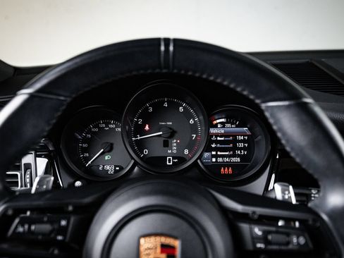 Certified 2024 Porsche Macan AWD/4WD image 15