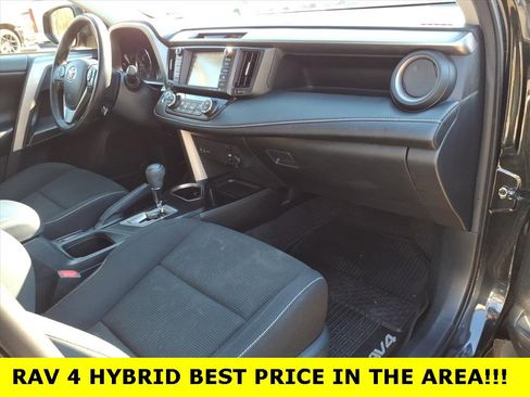 Used 2018 Toyota RAV4 XLE w/ Convenience Package image 10