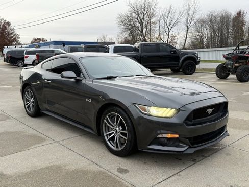 Used 2015 Ford Mustang GT image 16