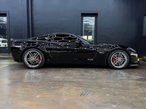 Used 2007 Chevrolet Corvette Z06 w/ Preferred Equipment Group image 10