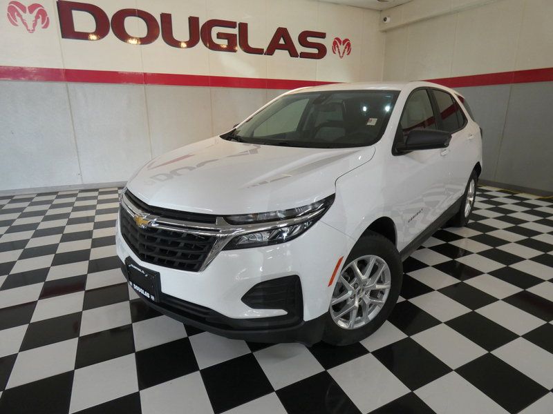 Used 2023 Chevrolet Equinox LS w/ LS Convenience Package AWD/4WD image 1