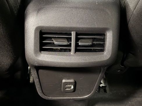 Used 2019 Chevrolet Equinox LT image 26